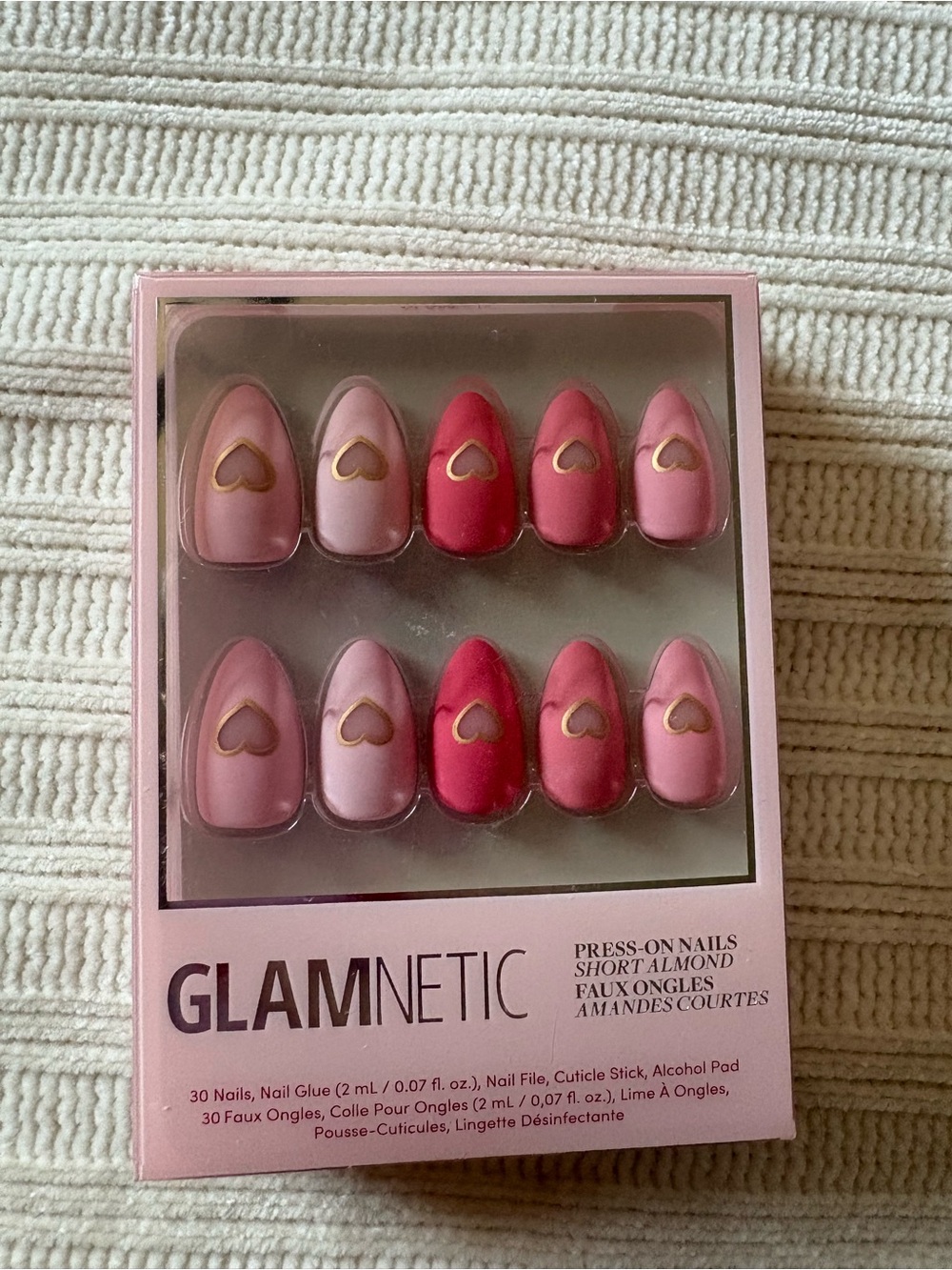 Glamnetic Pink & Red Hearts Short Almond Press-On Nails Matte in Love